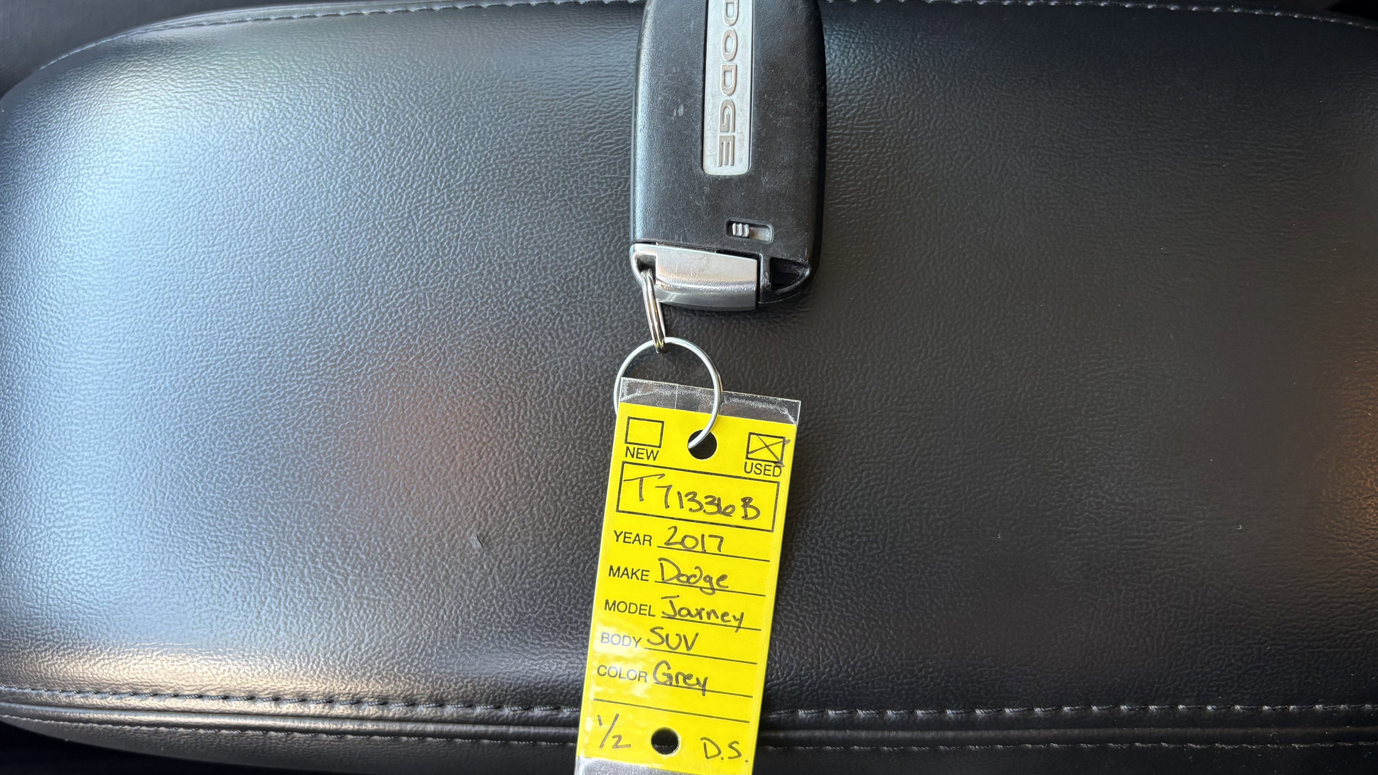 Used 2017 Dodge Journey SE image 34