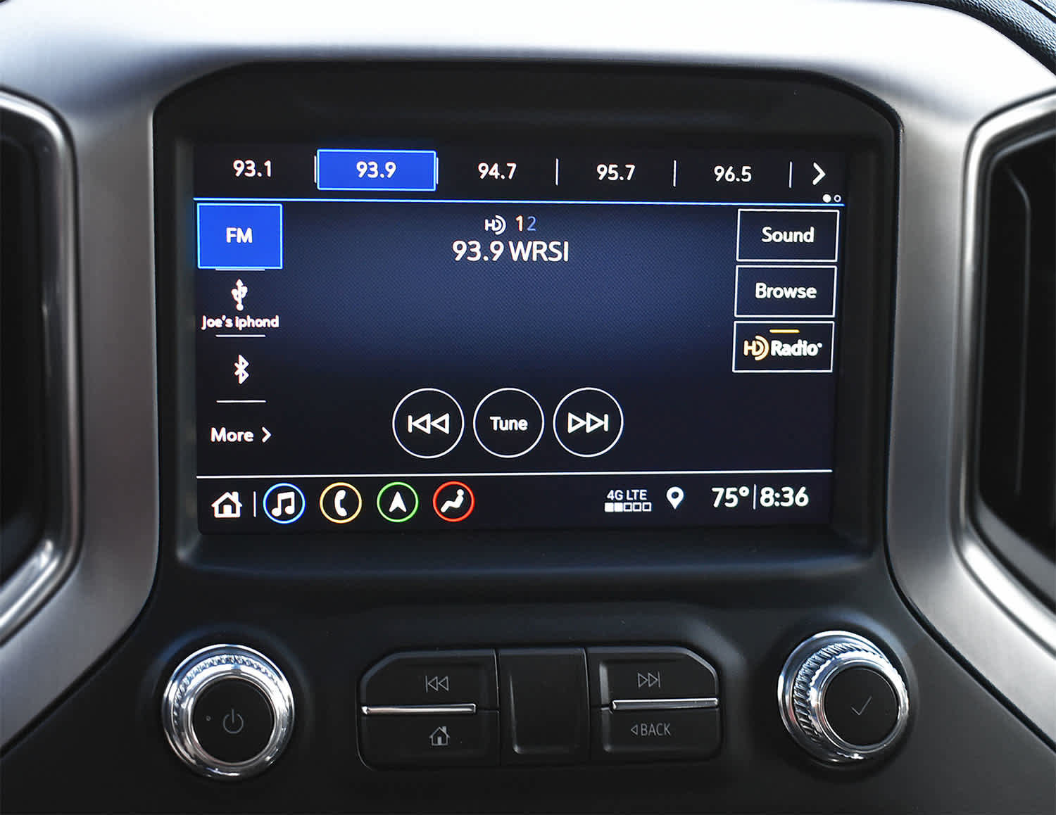 Used 2019 GMC Sierra 1500 SLT w/ SLT Premium Plus Package AWD/4WD image 16