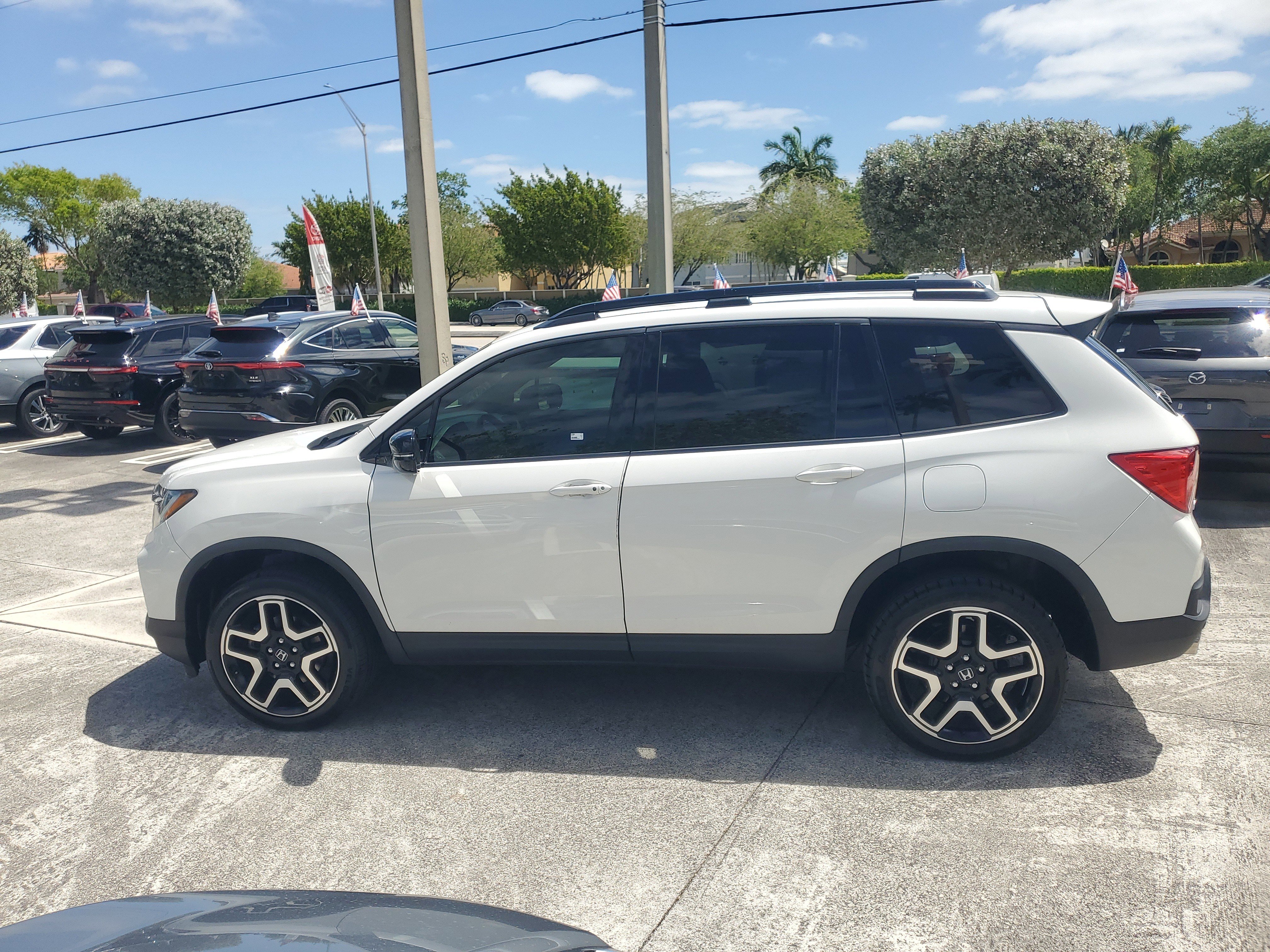 Used 2023 Honda Passport Elite image 6