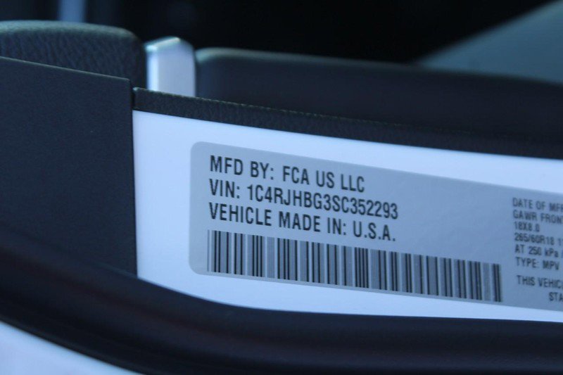 New 2025 Jeep Grand Cherokee Limited image 8