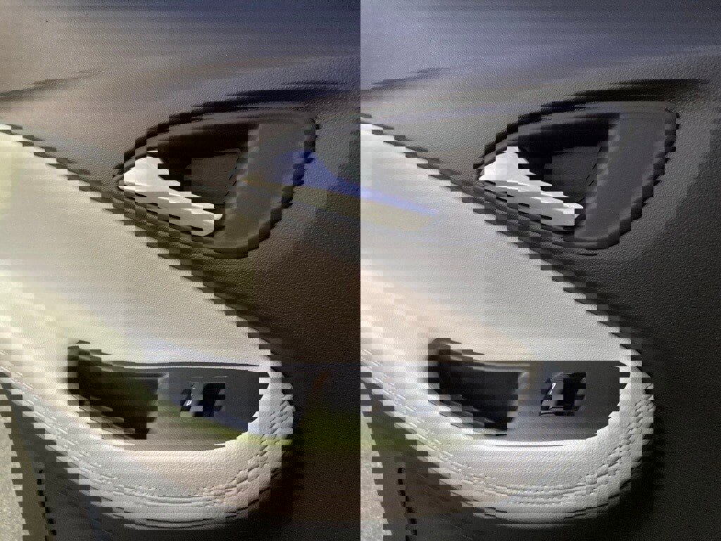 Used 2024 Buick Encore GX Sport Touring w/ Experience Buick Package image 12