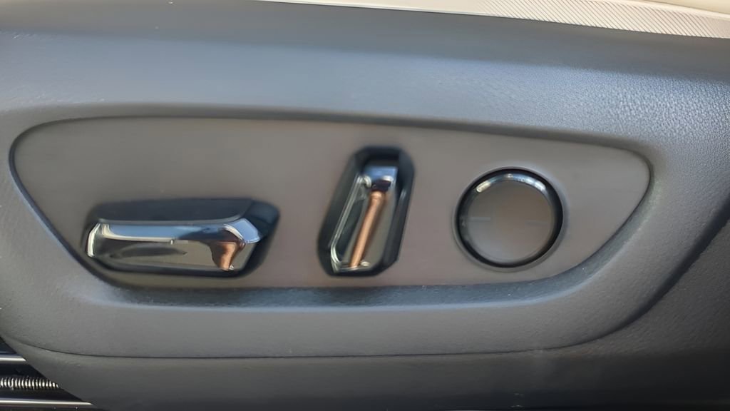 Used 2023 Lexus RX 350 Premium w/ Cold Area Package image 13