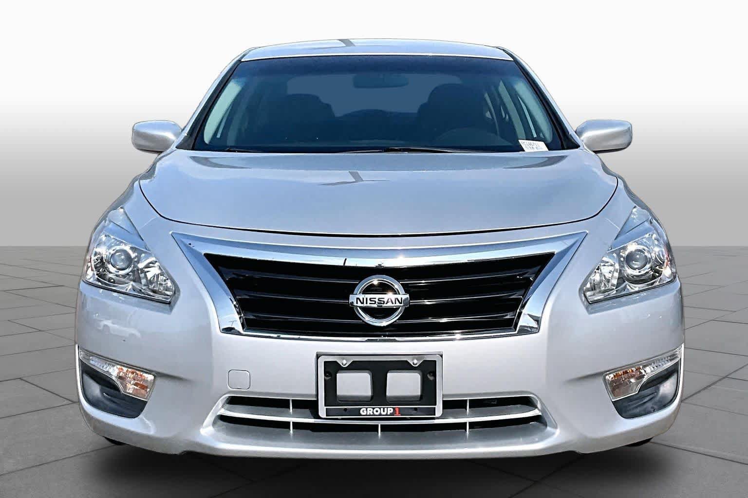 Used 2014 Nissan Altima 2.5 S FWD image 3