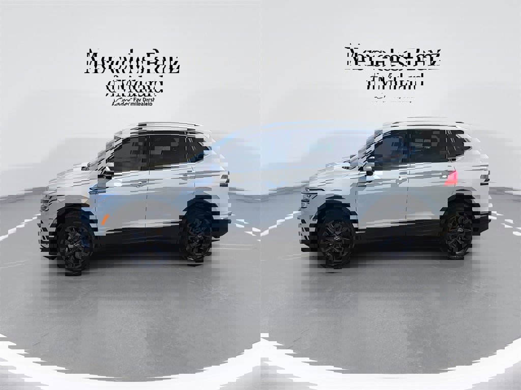 Used 2024 Volkswagen Tiguan SE image 5