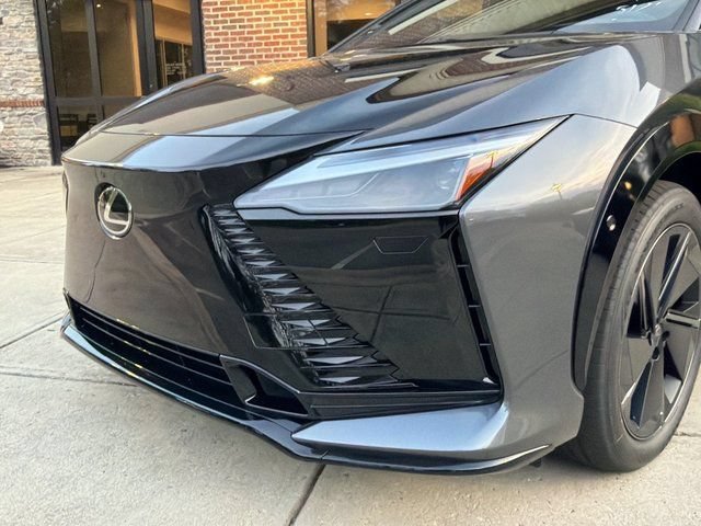 New 2026 Lexus RZ 450e AWD image 18