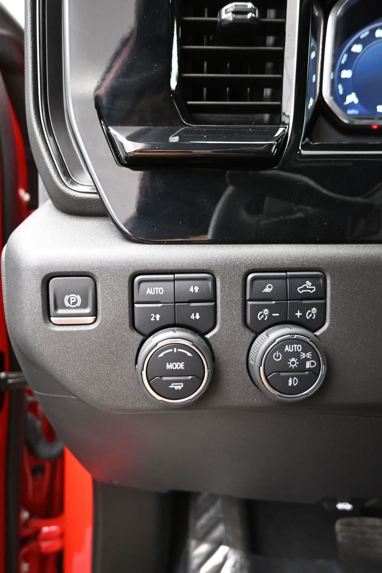Used 2024 Chevrolet Silverado 1500 ZR2 w/ ZR2 Bison Edition AWD/4WD image 22