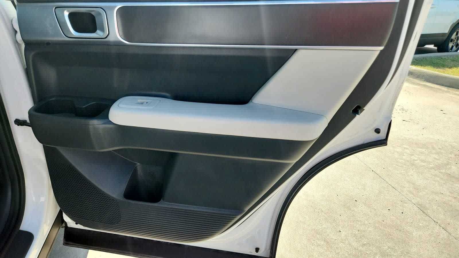 Certified 2025 Hyundai Santa Fe SE FWD image 26
