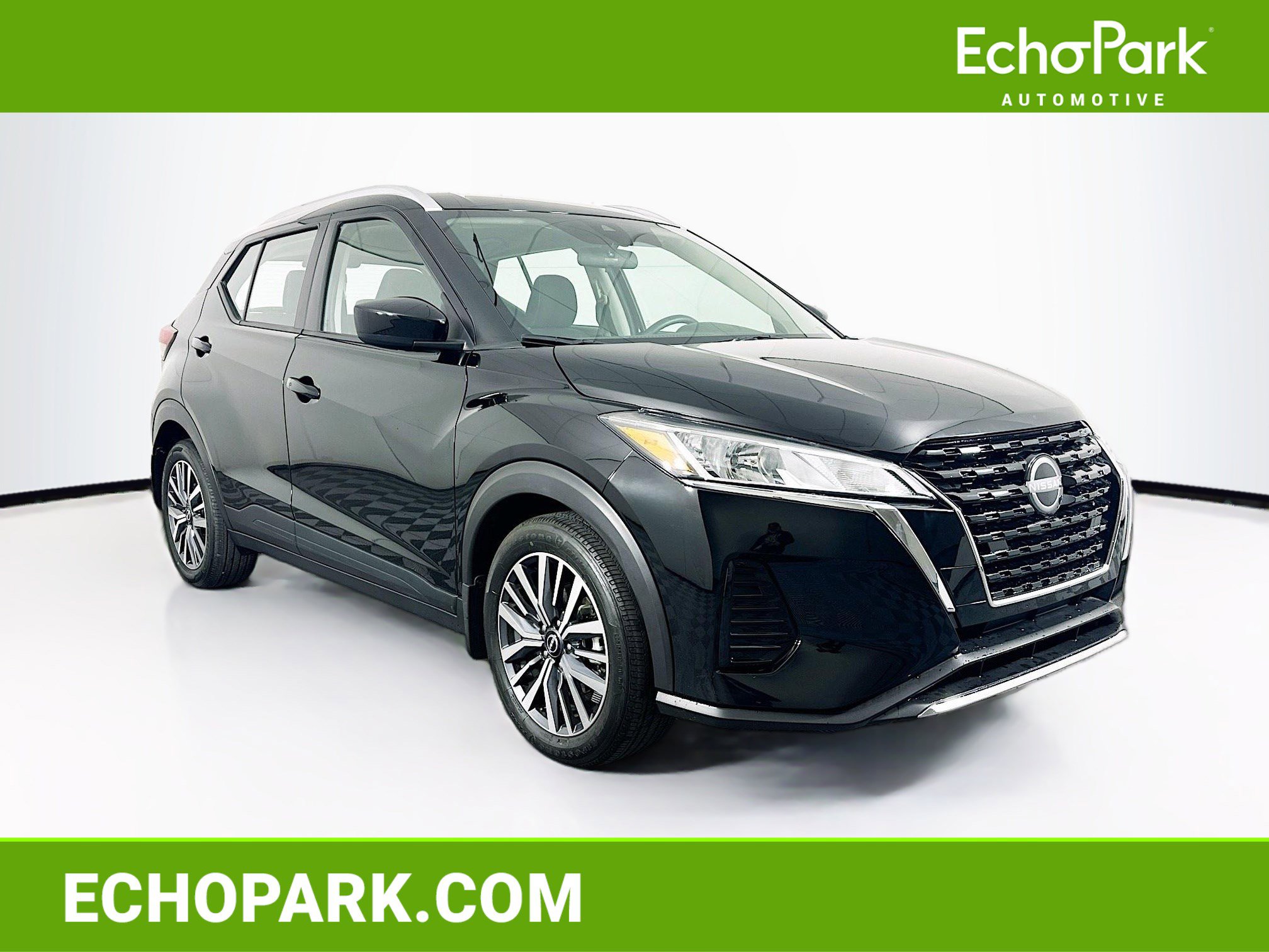 Used 2023 Nissan Kicks SV