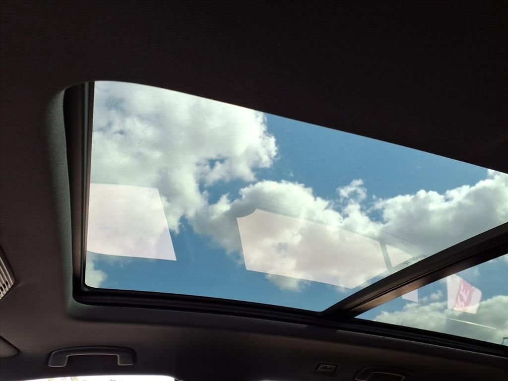 New 2026 Volkswagen Atlas Cross Sport SE image 11