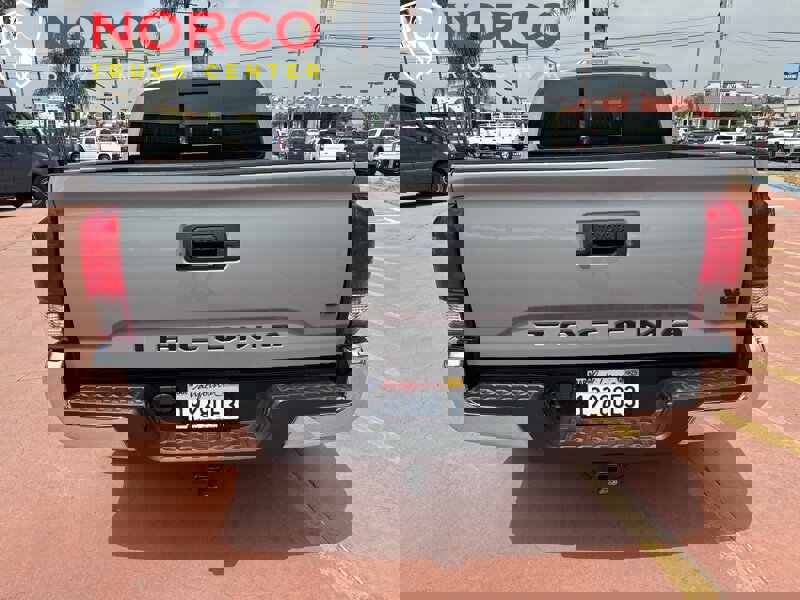 Used 2021 Toyota Tacoma SR5 w/ Blackout Package (TMS) image 7