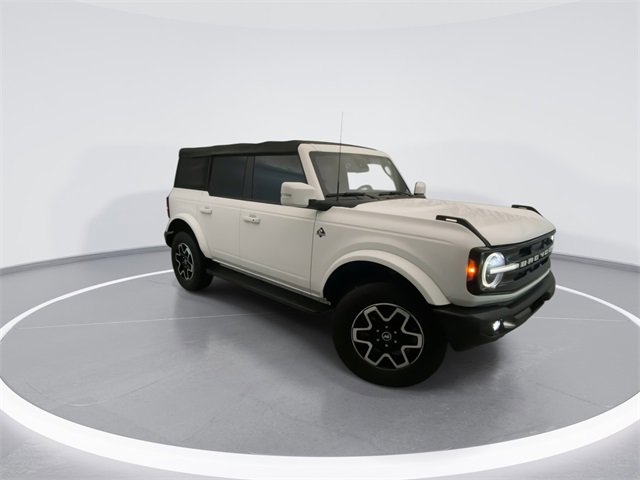 Used 2022 Ford Bronco Outer Banks image 6