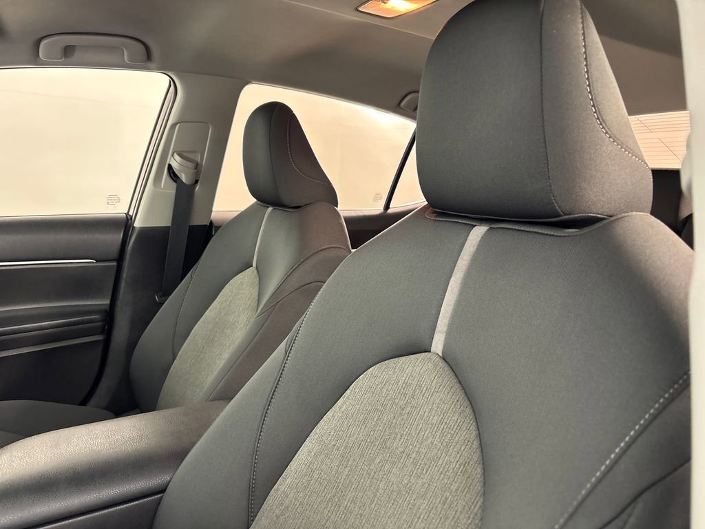 Certified 2022 Toyota Camry LE image 10