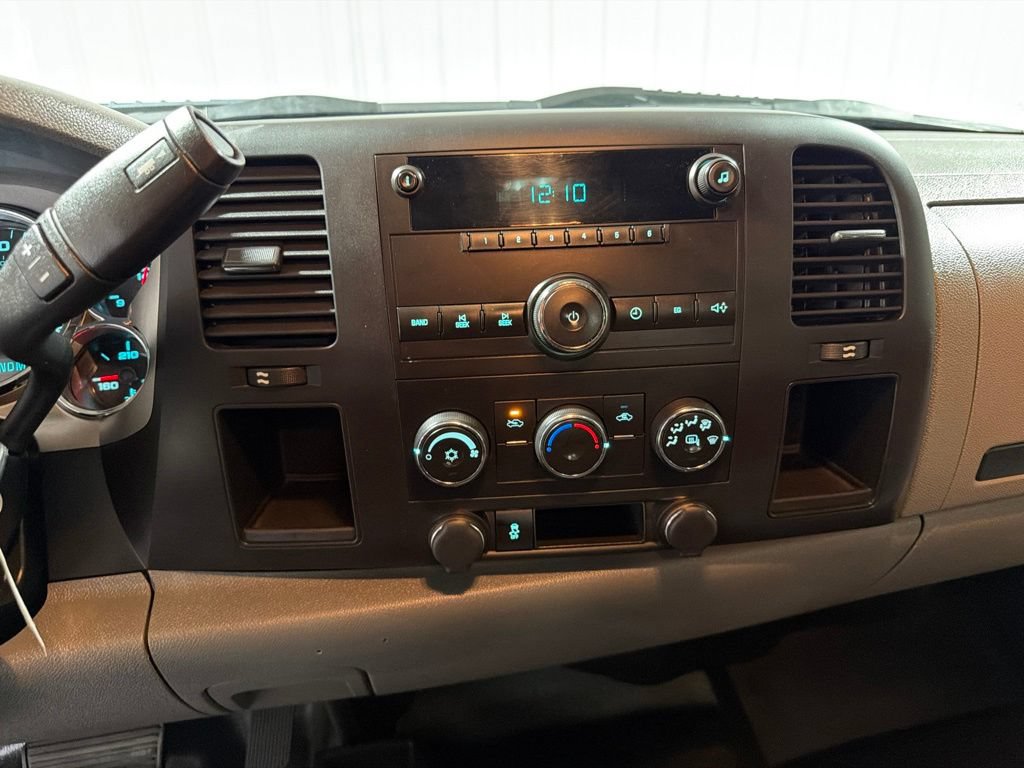 Used 2013 Chevrolet Silverado 2500 W/T AWD/4WD image 26