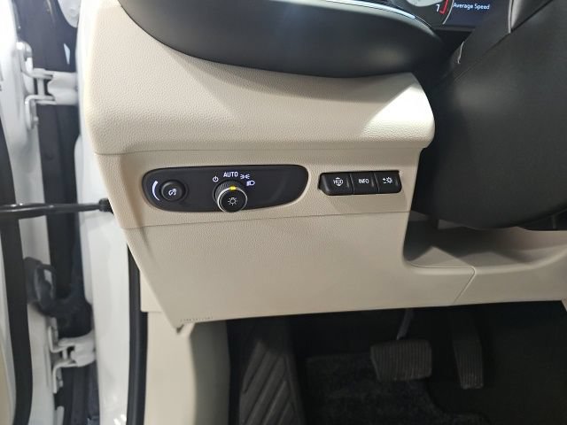 Used 2023 Buick Envision Avenir AWD/4WD image 12