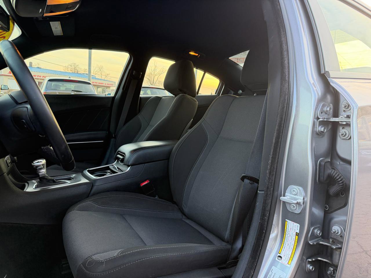 Used 2016 Dodge Charger SXT AWD/4WD image 11