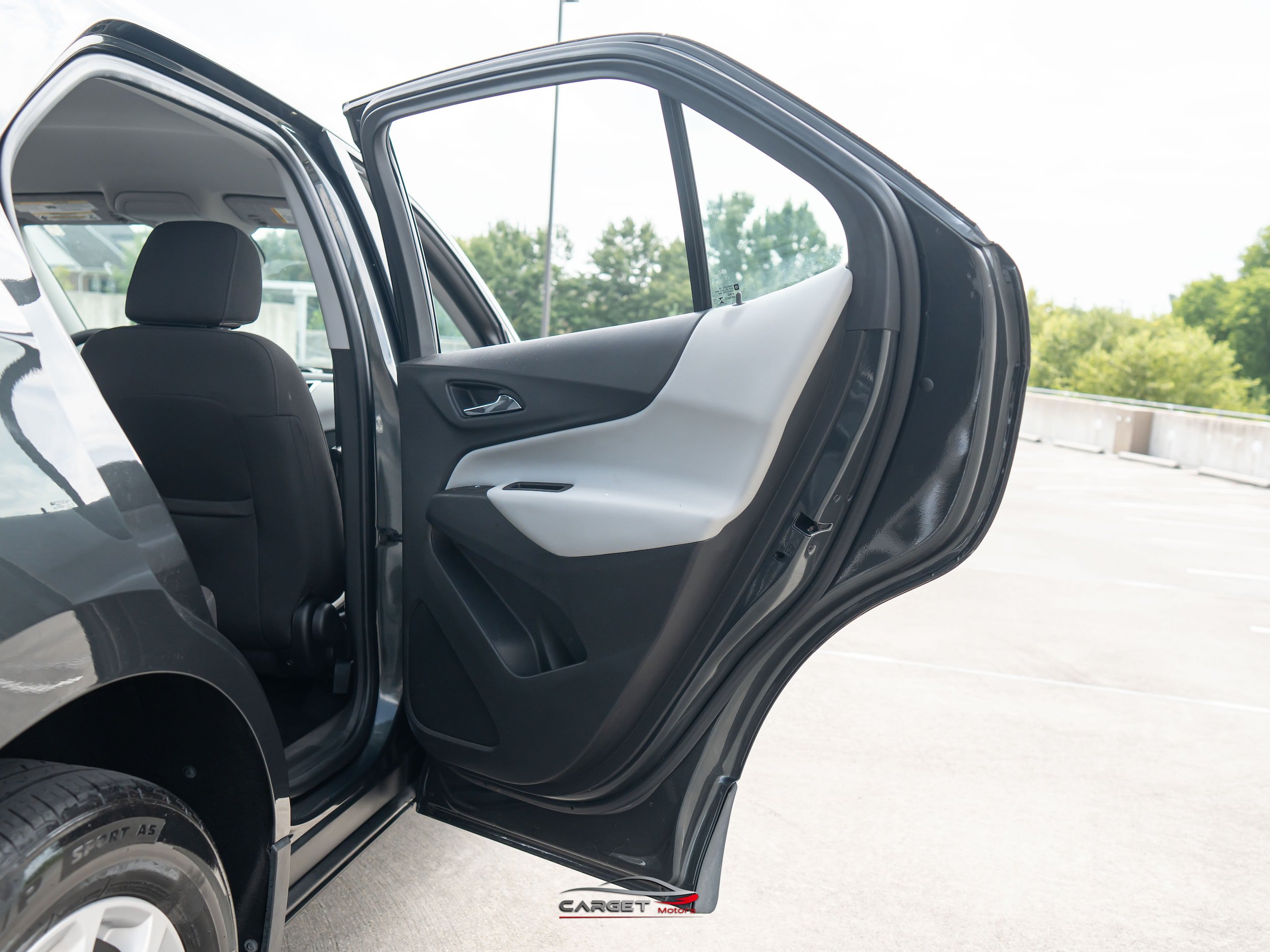 Used 2020 Chevrolet Equinox LS FWD image 37