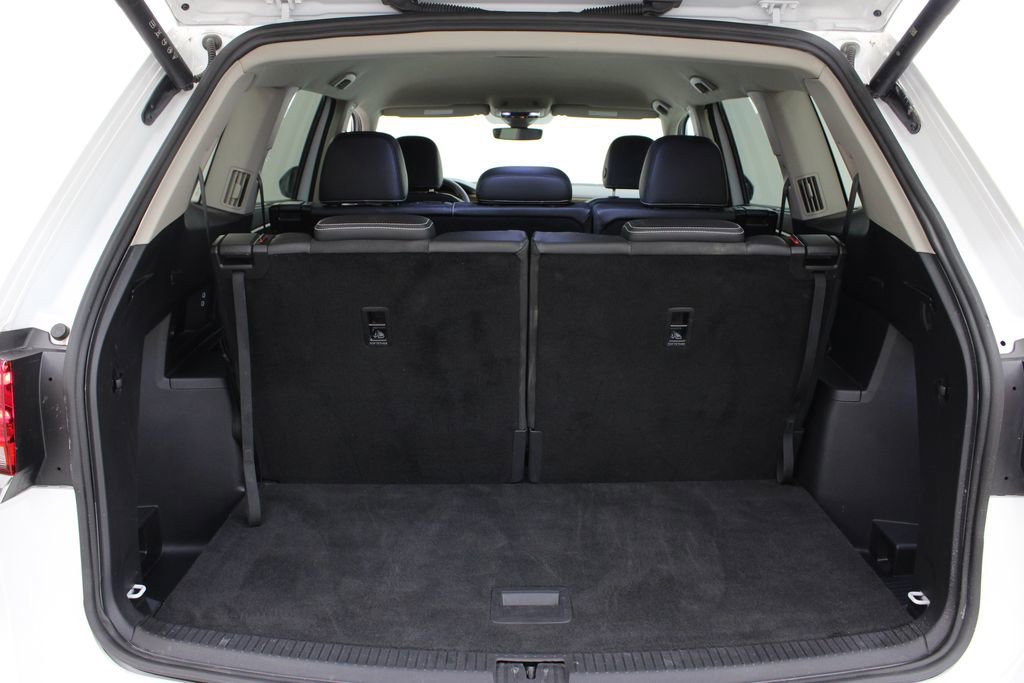 Used 2025 Volkswagen Atlas SE AWD/4WD image 28