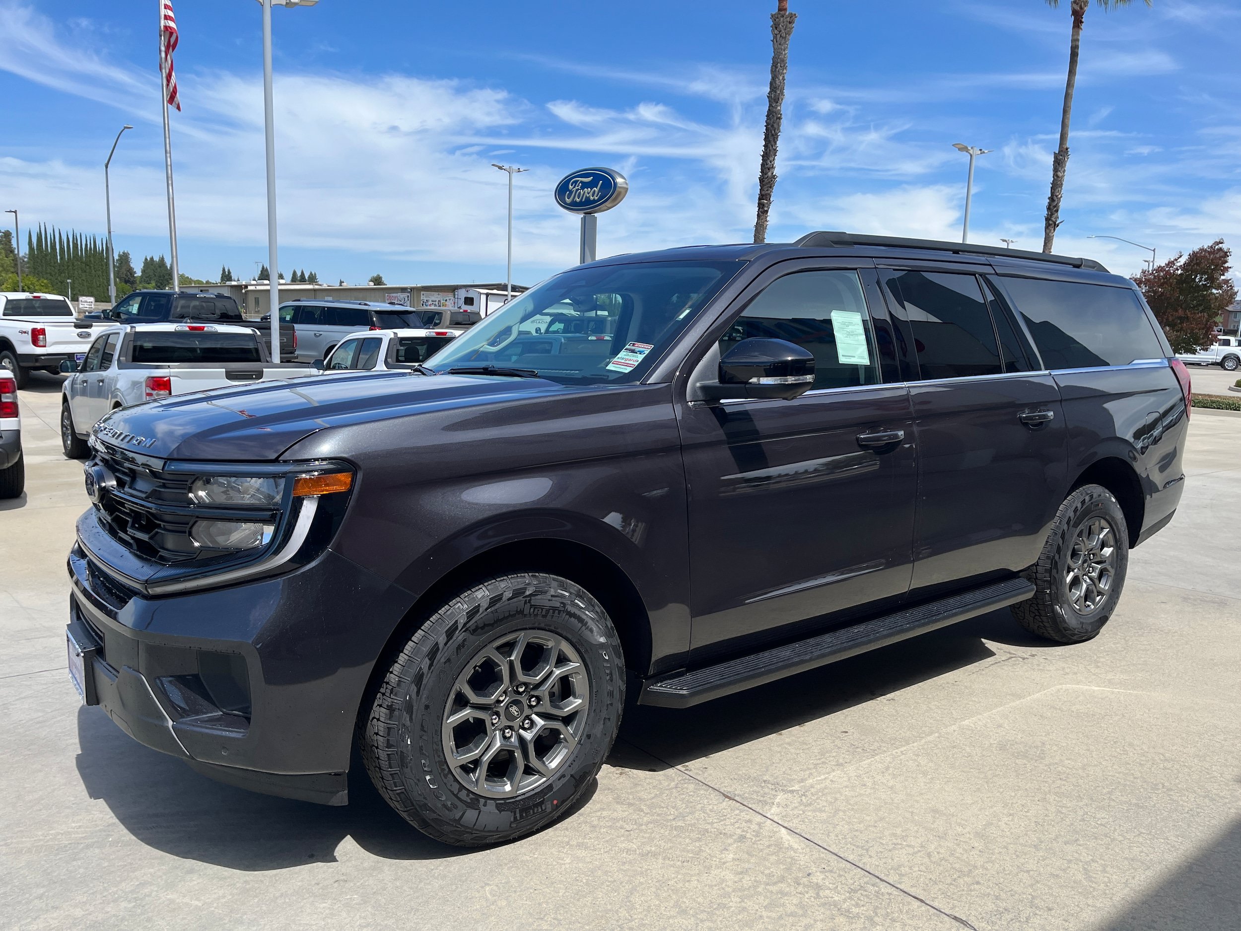 New 2026 Ford Expedition Max Active AWD/4WD image 1