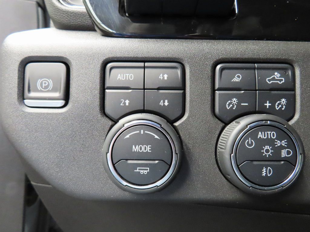 Used 2023 Chevrolet Silverado 1500 ZR2 w/ Technology Package image 59