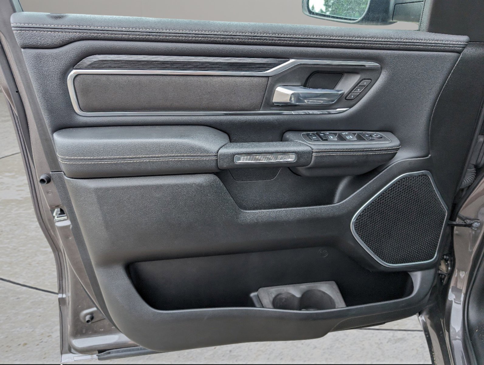 New 2023 RAM 1500 Laramie image 17