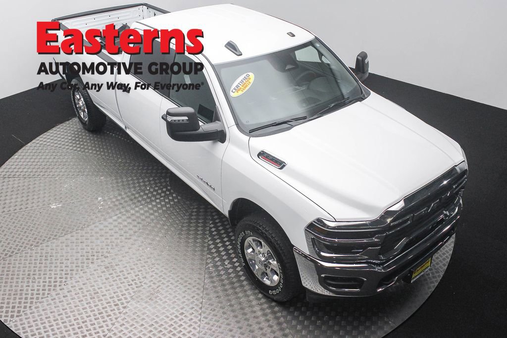 Used 2025 RAM 3500 Lone Star AWD/4WD image 3