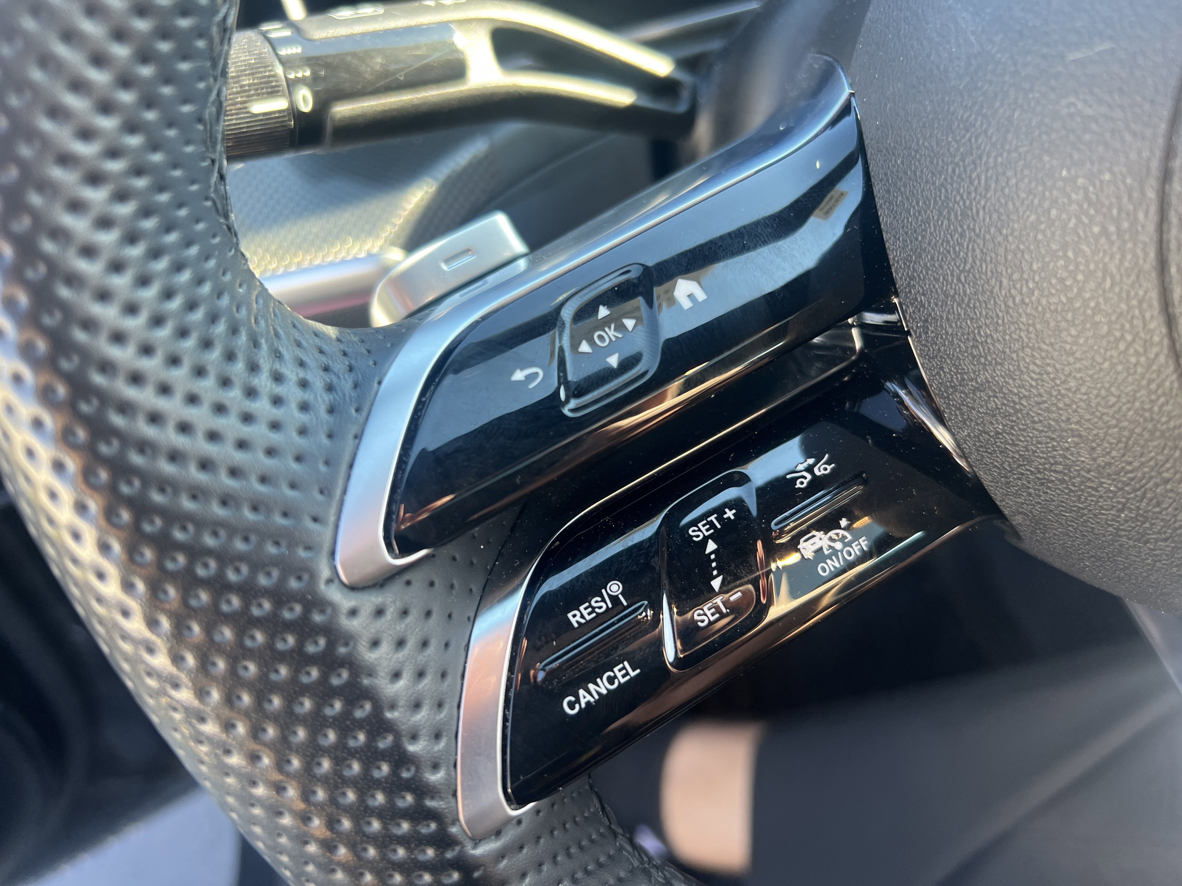 Certified 2023 Mercedes-Benz C 300 4MATIC Sedan w/ AMG Line w/ Night Package image 21