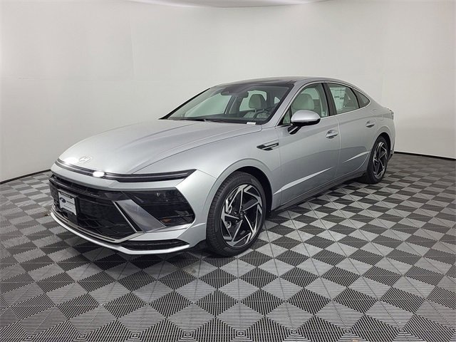 Certified 2025 Hyundai Sonata SEL image 4