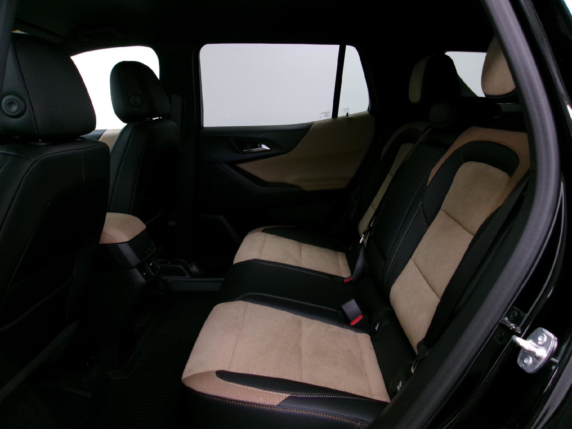 New 2026 Chevrolet Equinox ACTIV w/ Convenience Package III image 9