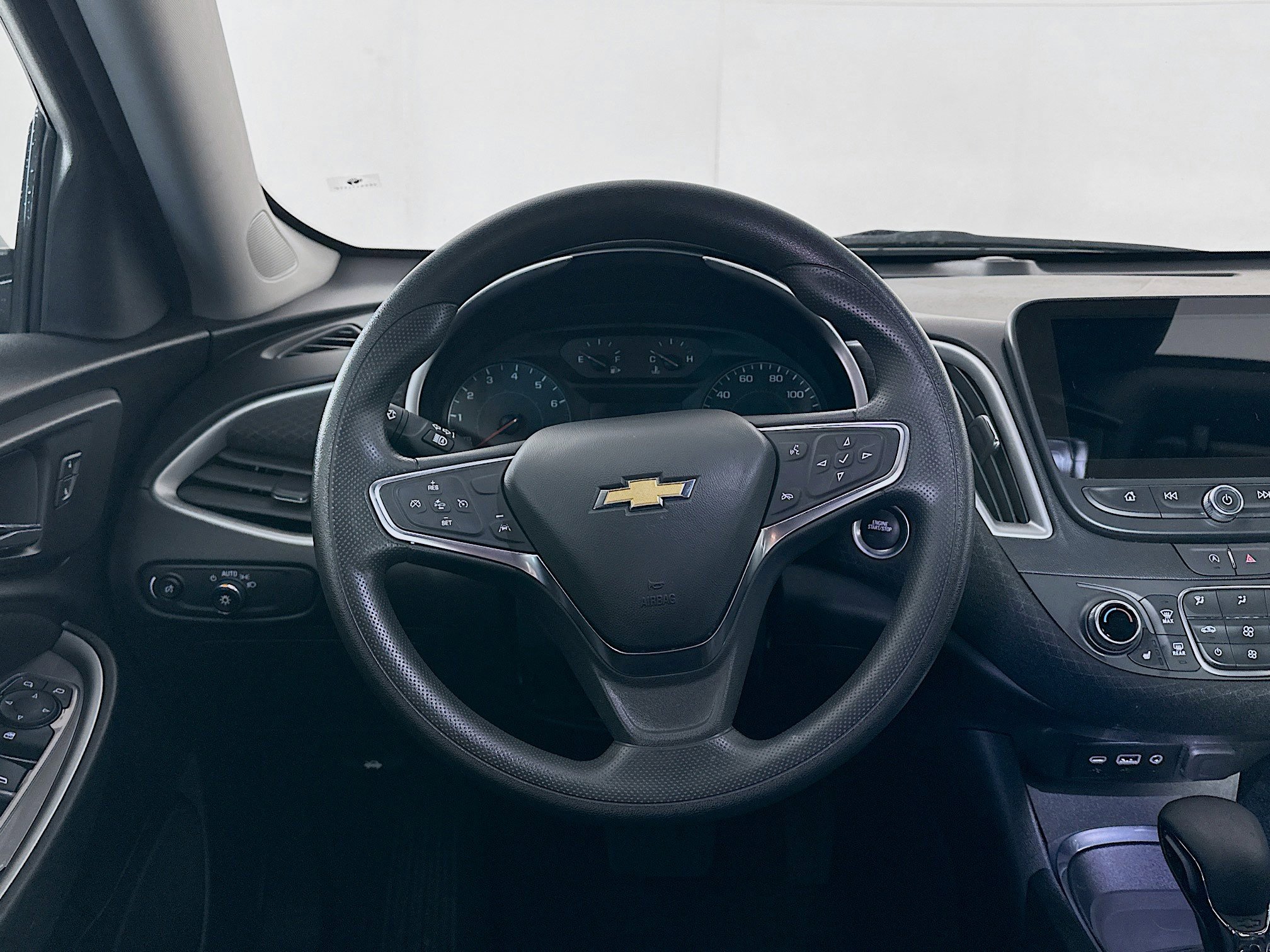 Used 2024 Chevrolet Malibu LT image 17