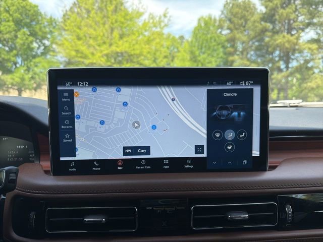 Used 2023 Lincoln Nautilus Reserve w/ Equipment Group 202A image 17