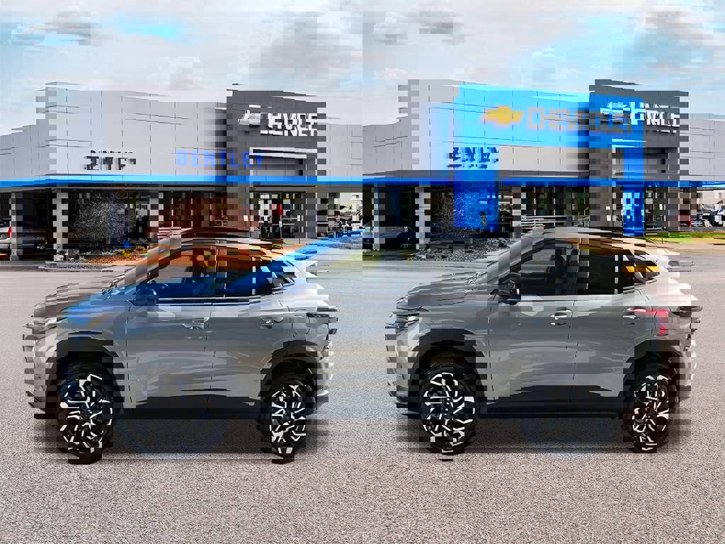 New 2026 Chevrolet Trax RS image 2