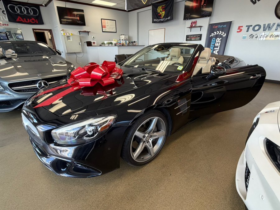 Used 2017 Mercedes-Benz SL 550 image 3