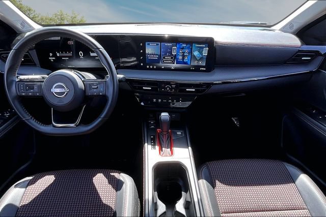 Certified 2026 Nissan Kicks SR FWD image 7