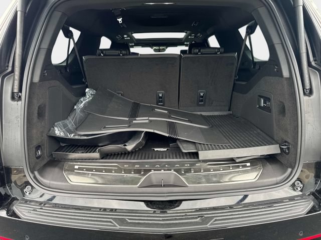 New 2026 Cadillac Escalade ESV Sport w/ Touring Package AWD/4WD image 5