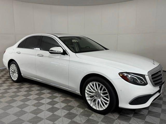 Used 2017 Mercedes-Benz E 300 4MATIC image 9