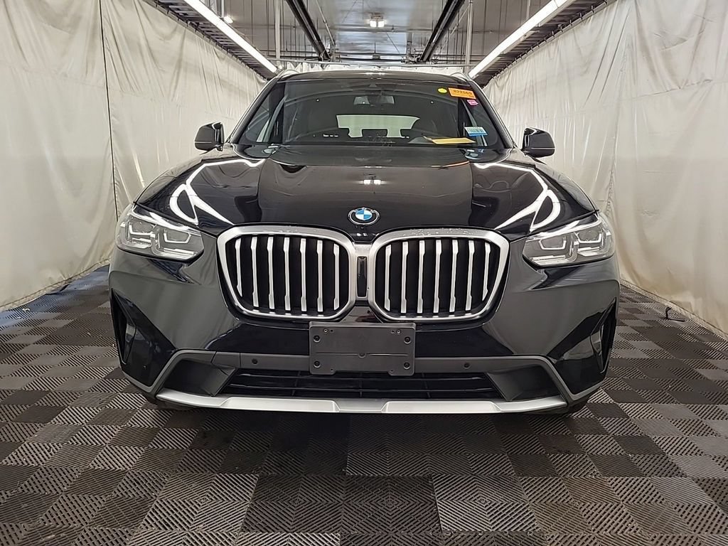 Used 2023 BMW X3 xDrive30i AWD/4WD image 3