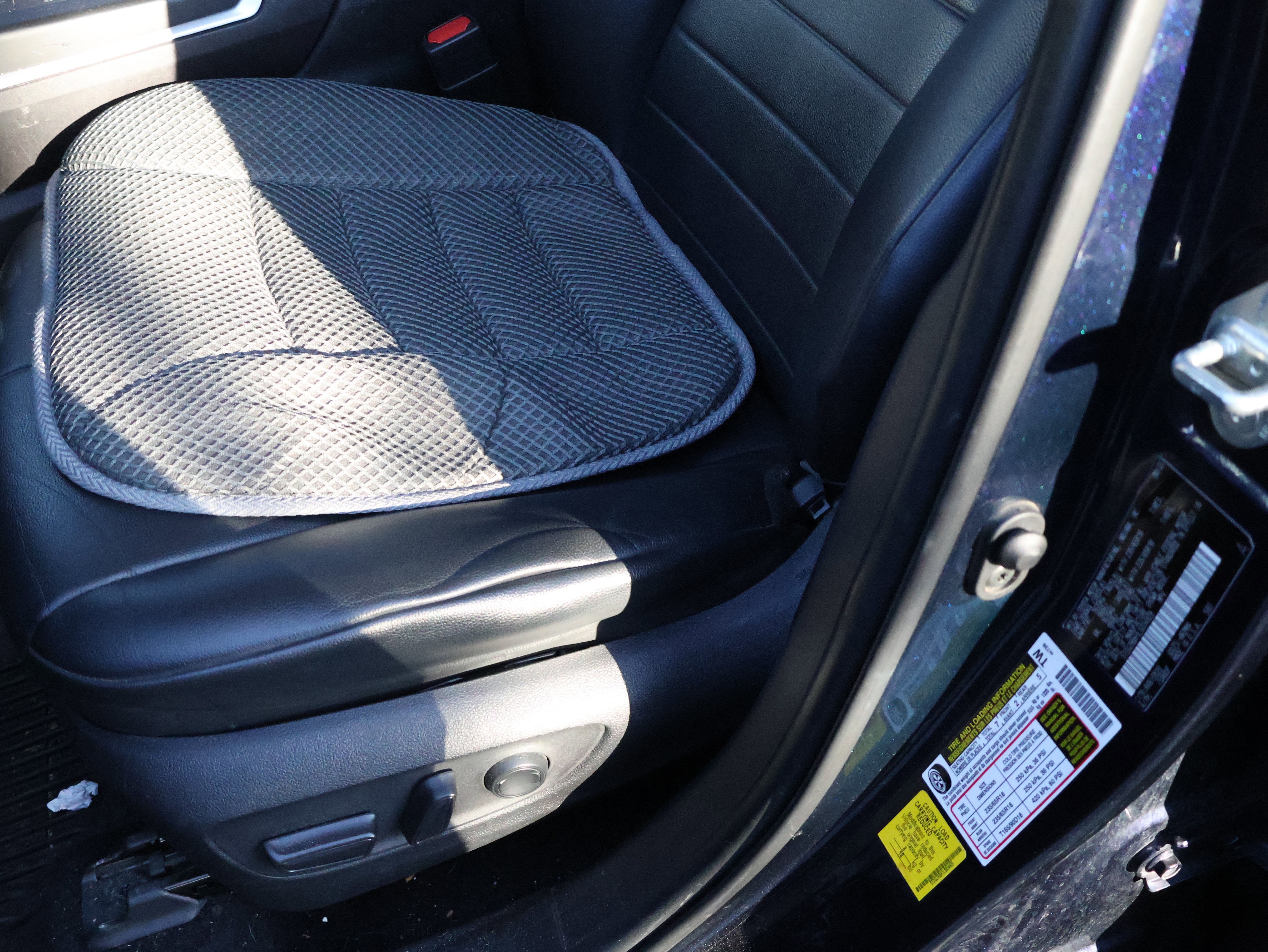 Used 2020 Toyota Highlander XLE image 36