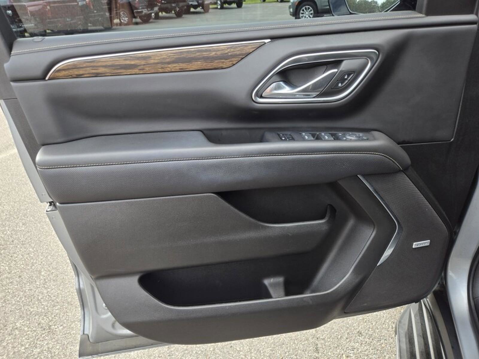 Used 2024 Chevrolet Tahoe Premier image 24