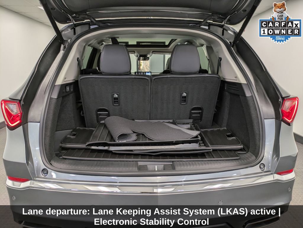 Used 2023 Acura MDX SH-AWD w/ Technology Package image 31