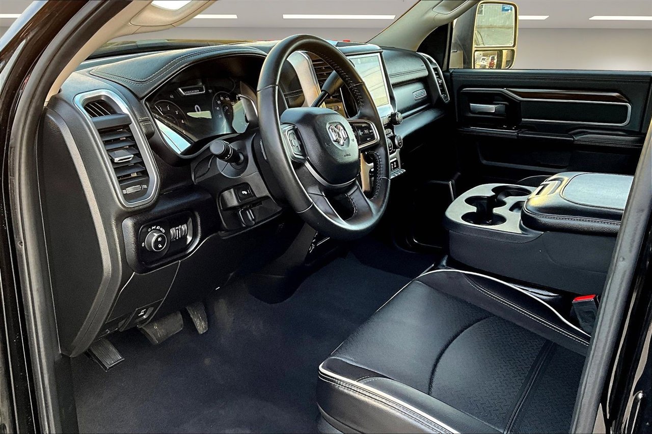 Used 2024 RAM 2500 Laramie w/ Safety Group image 19