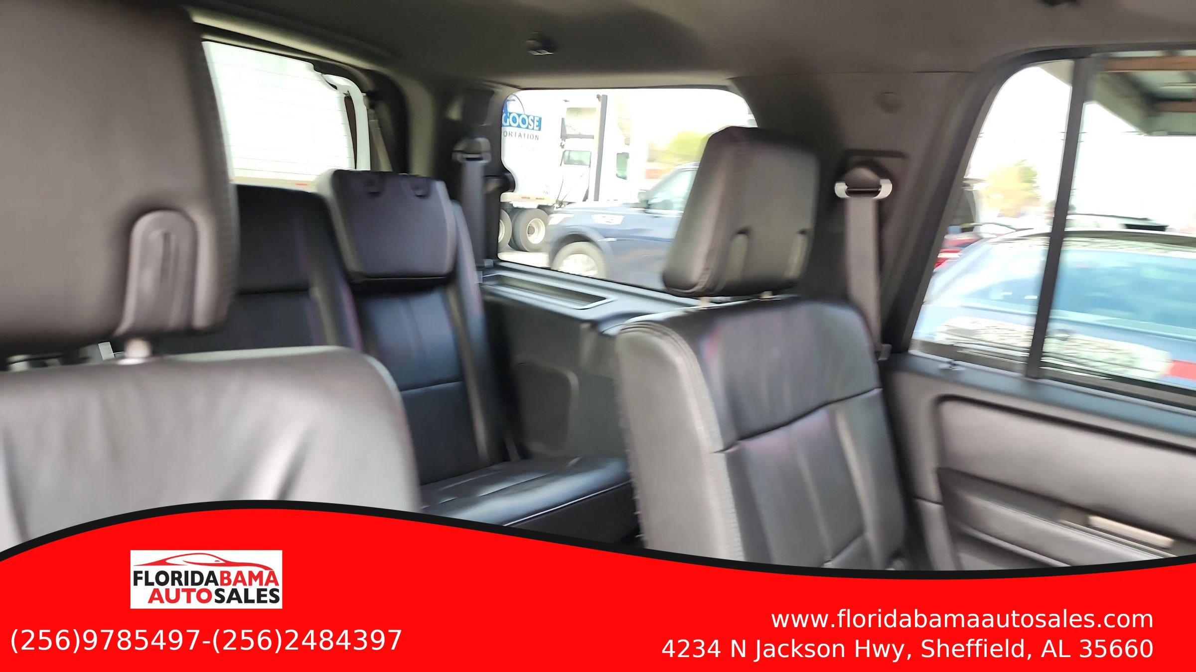 Used 2011 Lincoln Navigator Sport Utility 4D image 21