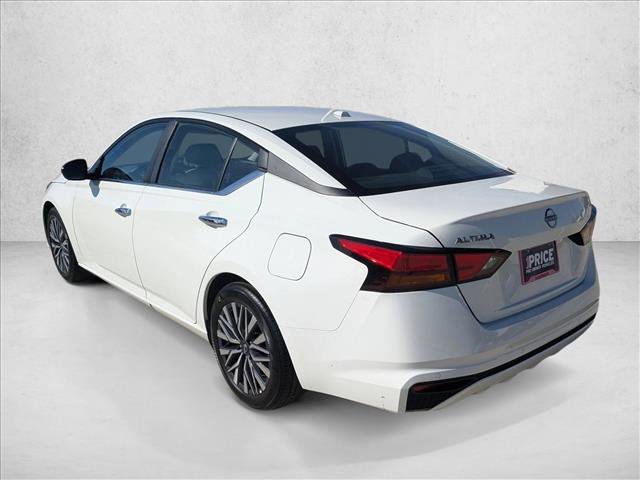 Used 2025 Nissan Altima 2.5 SV image 8