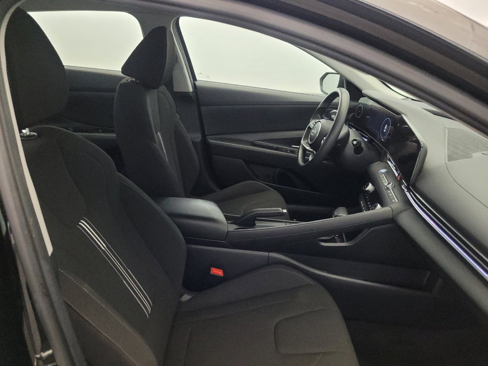 Used 2024 Hyundai Elantra SEL FWD image 21