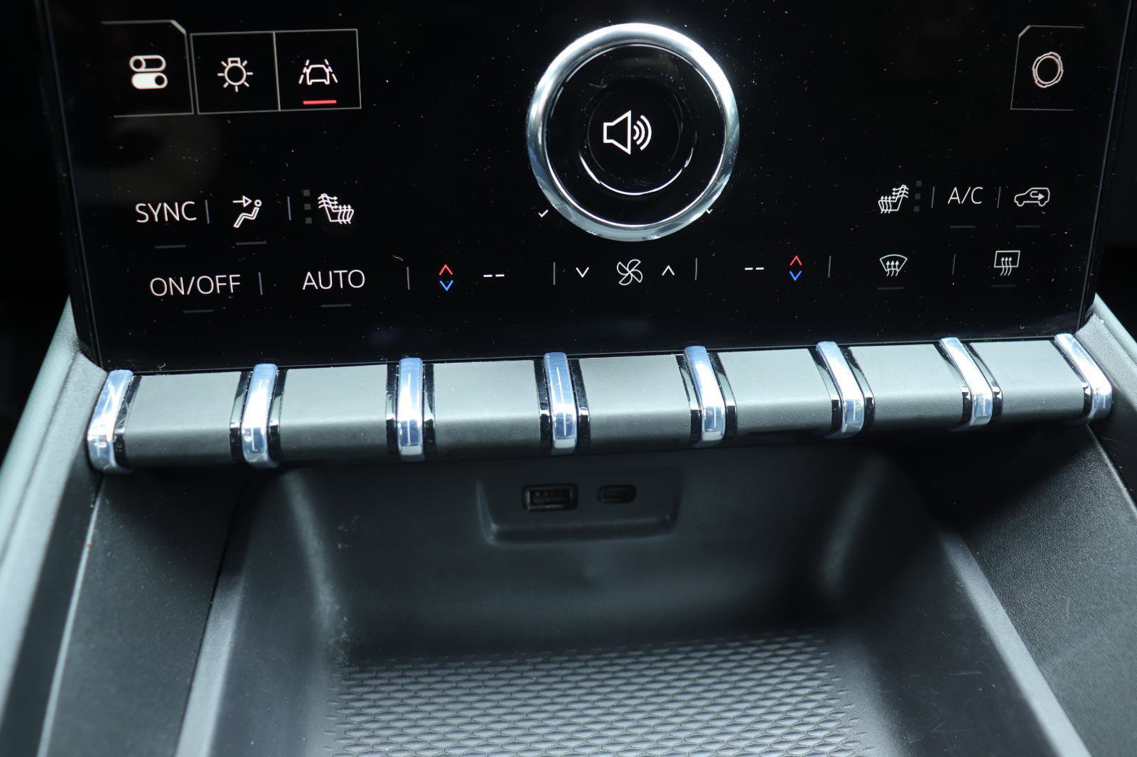 Used 2026 GMC Terrain AT4 image 35