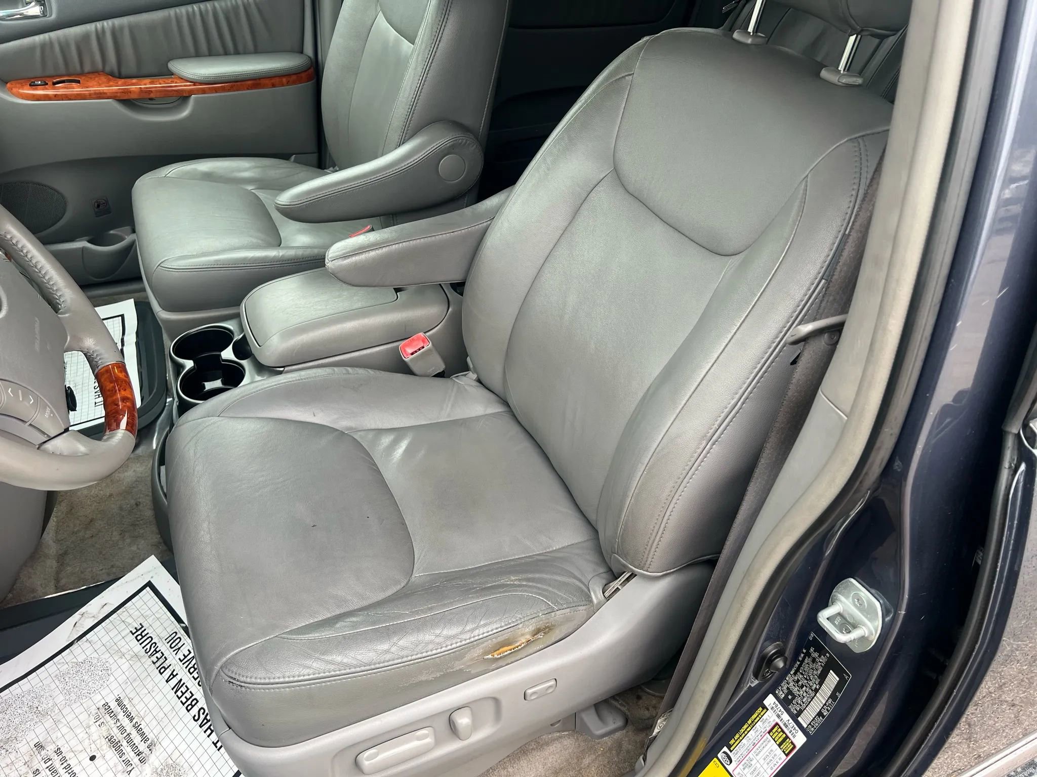 Used 2008 Toyota Sienna XLE Limited image 21