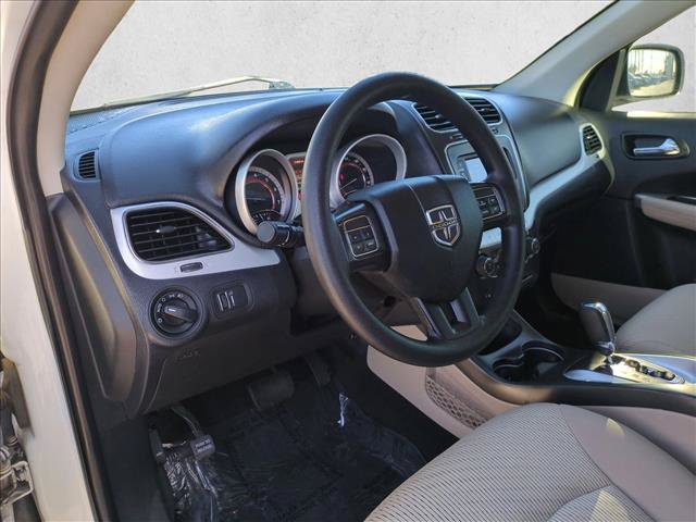 Used 2019 Dodge Journey SE FWD image 8