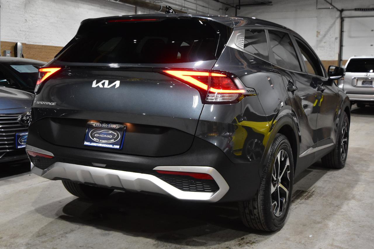 Used 2024 Kia Sportage EX image 7