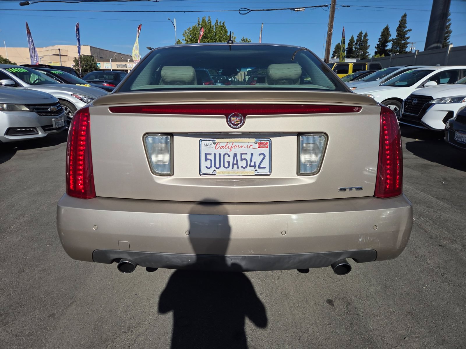 Used 2006 Cadillac STS w/ Preferred Equipment Group RWD image 3
