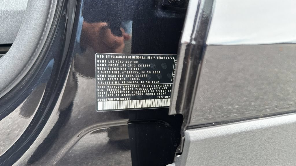 New 2026 Volkswagen Tiguan SE FWD image 34