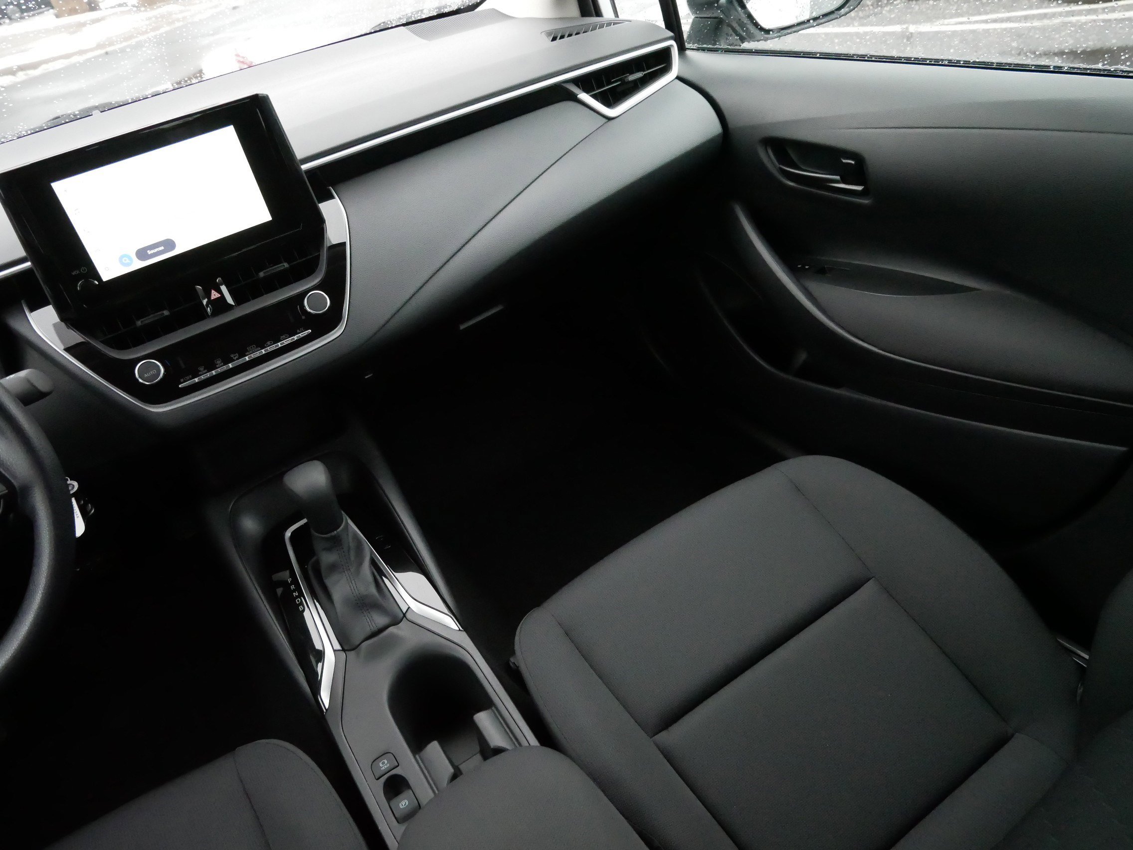 Certified 2025 Toyota Corolla LE image 11